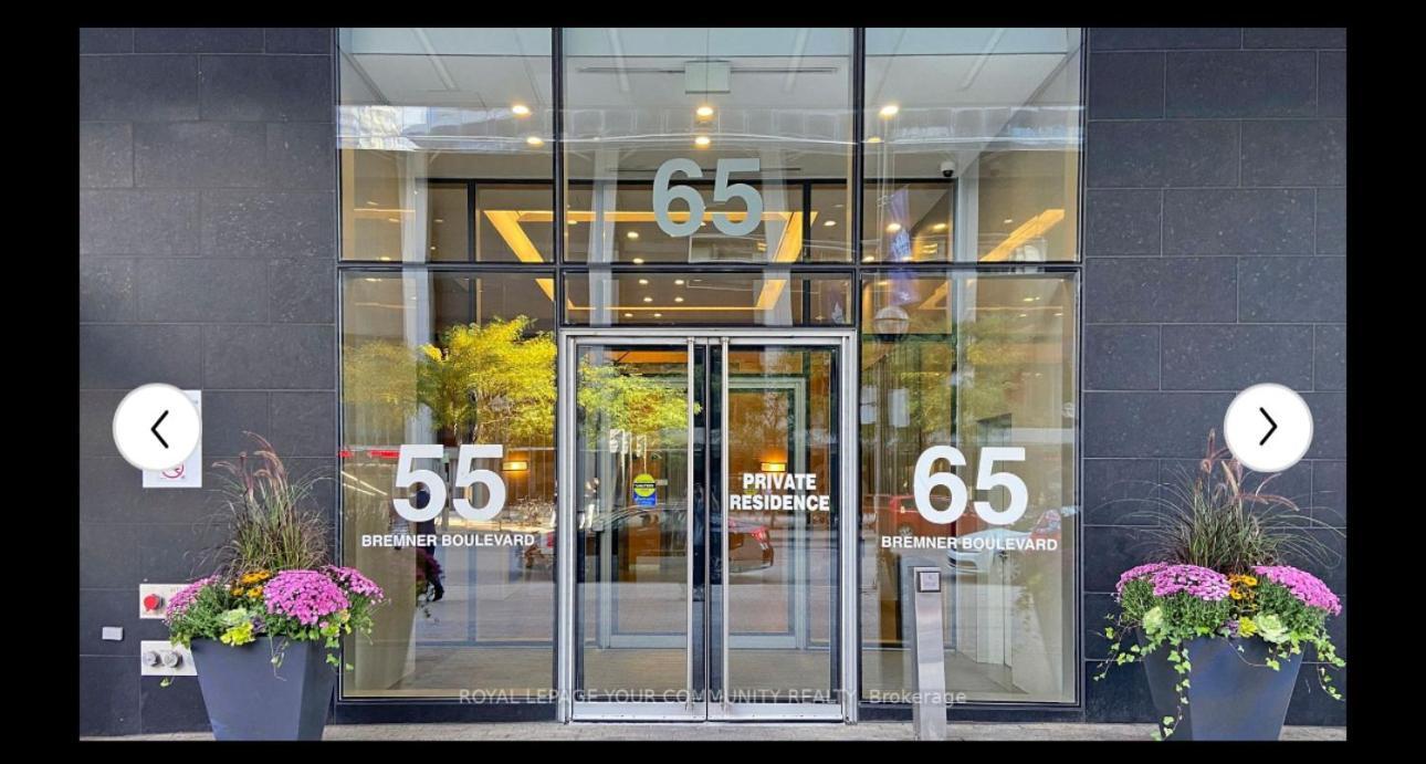 2-Bdrm And 1 Den 3 Bed Condo With 2 Bath - Walking Distance To Scotiabank Arena, Cn Tower, Union Station, Ripleys With Free Parking Торонто Экстерьер фото